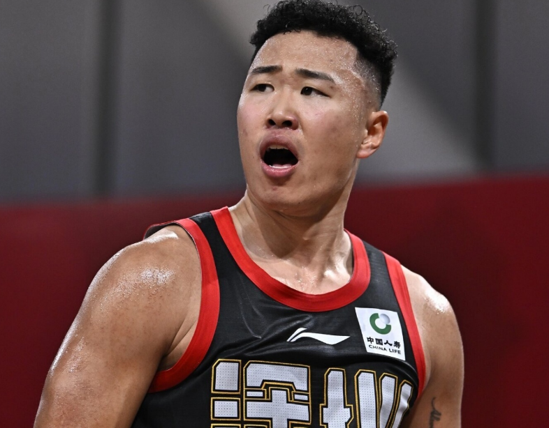 4战3败！深圳狂输北控33分 MVP贺希宁10中2里勒30+5+5