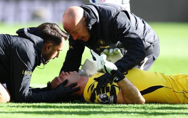 1792254777297048953.jpg emiliano martinez.jpg